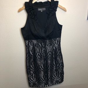 Size 8P Black Sparkly V-Neck Donna Ricco Dress